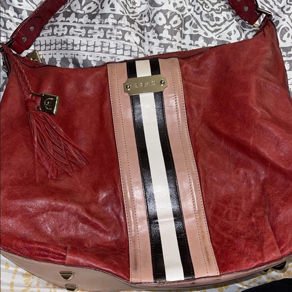 Gently used L.A.M.B bag🥰 shoulder ( Classic styles it’s details. - Picture 5 of 6